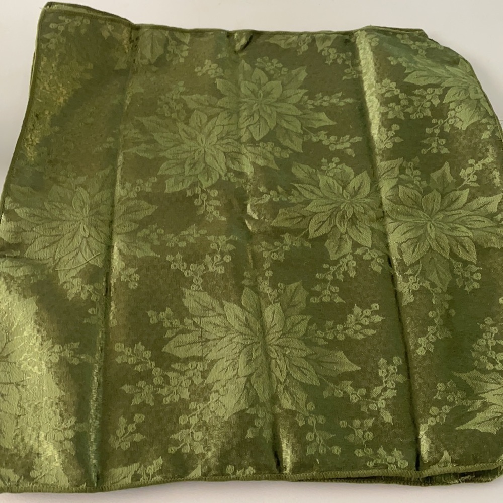Holiday Cloth Napkins New In Package - Picture 5 of 6